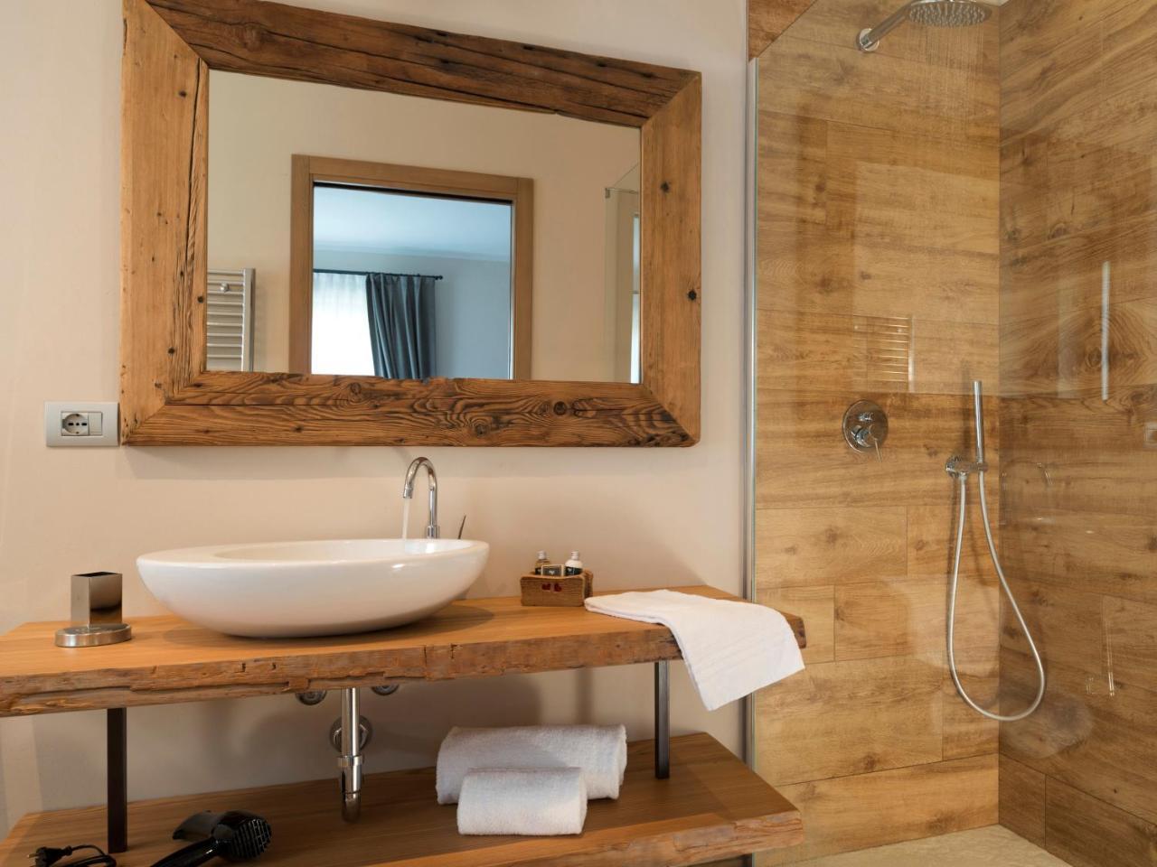 Le Petit Lievre Bed & Breakfast Aosta Exterior photo